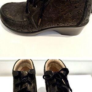 Alegria Black Ankle Booties with Textured Design